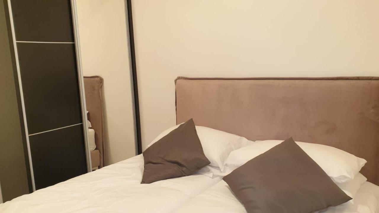 Appartment City Center - J Tower Gerusalemme Esterno foto