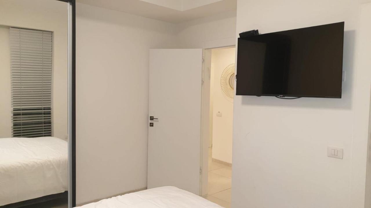 Appartment City Center - J Tower Gerusalemme Esterno foto